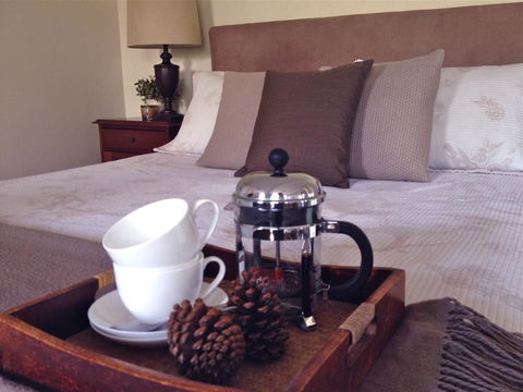 Jacaranda House Bed & Breakfast - Tourism Guide 0