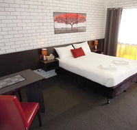 Jackaroo Apartments - Cruises Travel