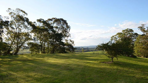 JAN'S ART STUDIO AT ASHBY RISE - Tourism Guide 3