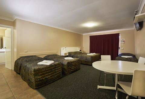 Jefferys Motel - Cruises Travel 0