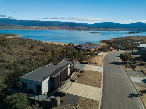 JINDY HOUSE BRAND NEW And STYLISH AMAZING VIEWS - Tourism Guide 2