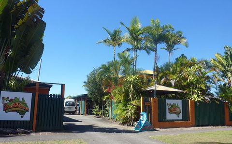 JJs Backpackers Hostel - Tourism Guide 0
