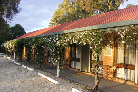 Jolly Swagman Motor Inn Holbrook - Tourism Guide 2
