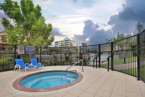 K Resort Surfers Paradise Apartments - Tourism Guide 0