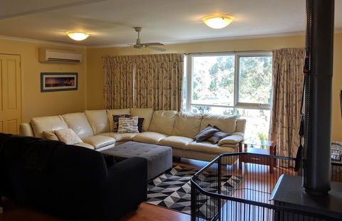 Kaishua House - JK Family Lake House - Travel Agents 2