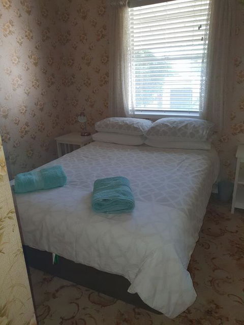 Kaylee Cottage Mudgee - Tourism Guide 3