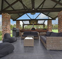 Kelman Cottage - tucked away with pool  native wildlife - Tourism Guide