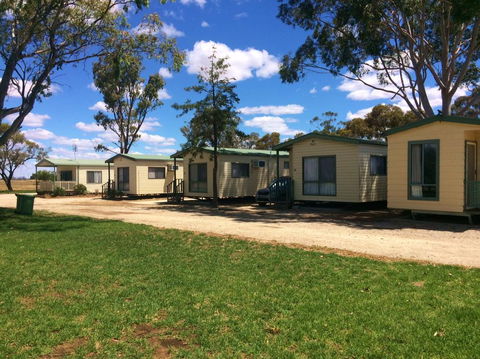 Kerang Cabins - Tourism Guide 3