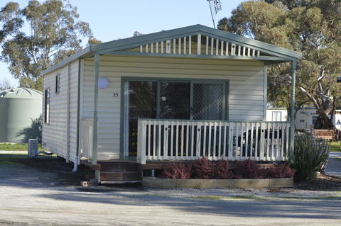 Kerang Cabins - Tourism Guide 0