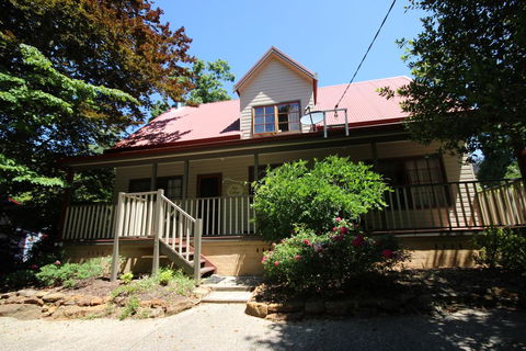 Kiah Cottage - Tourism Guide 0