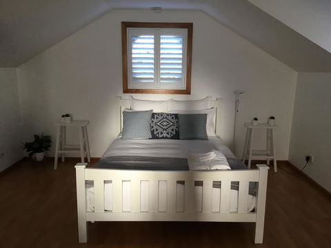 Kiama Hampton Cottage - Tourism Guide 2