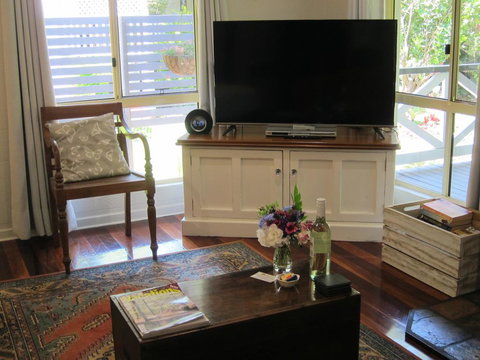 Kidd Street Cottages - Travel Agents 1