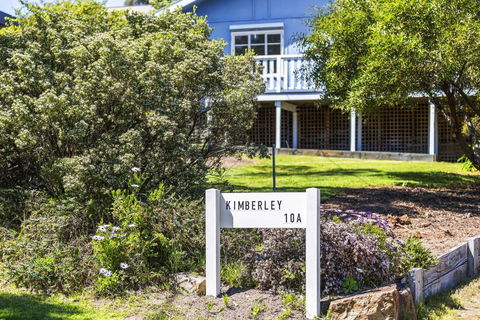 KIMBERLEY - McCRAE - Tourism Guide 2