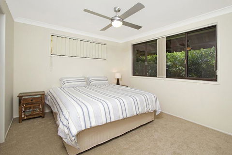 KINGSCLIFF HOLIDAY HOME ON THE HILL - SYD'S VIEW - Tourism Guide 1