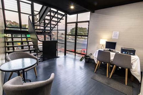 Kingsford Riverside Inn - Tourism Guide 1