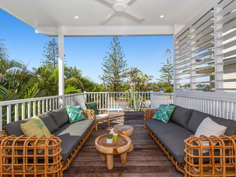 KINGY BEACH HOUSE @ 162 - Tourism Guide 2