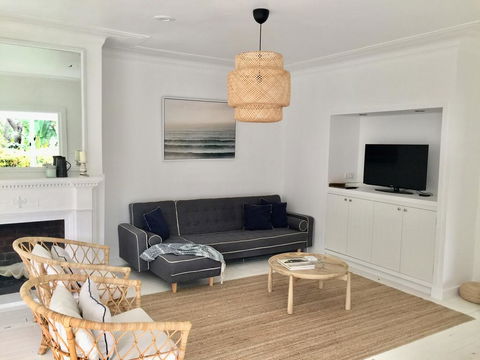 Kookaburra House, Newport - Travel Search 2