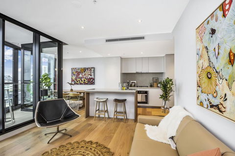 KOZYGURU FORTITUDE VALLEY DESIGNER GRADE 2 BED APT FREE PARKING QFV179-1401 - Tourism Guide 0