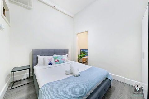 KOZYGURU Kings Cross SKY GARDEN Studio CBD - Tourism Guide 1