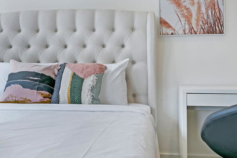 KOZYGURU ZETLAND COSY 3 BEDROOM APT EAST VILLAGE NZE906-1413 - Travel Search 1