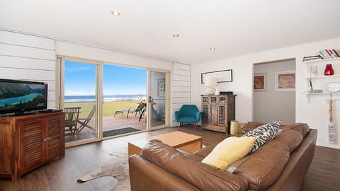 La Plage - Lennox Head - Cruises Travel 0