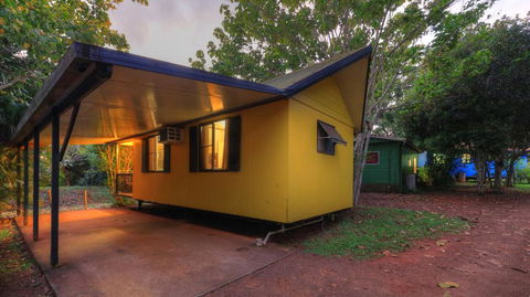 Lake Eacham Tourist Park & Cabins - Cruises Travel 2
