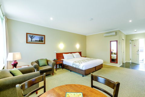 Lake Inn - Ballarat - Travel Search 3