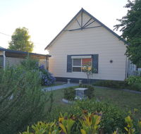 Large 6-Bedroom House with Wifi  Netflix Close to Singleton CBD Hunter Valley - Travel Search