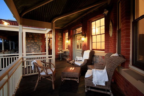 Laurelville - Travel Agents 1