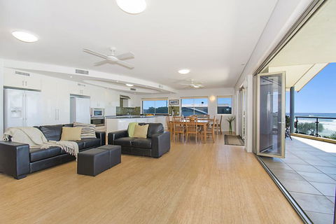 Lennox On The Beach Unit 2 - Lennox Head - Cruises Travel 1