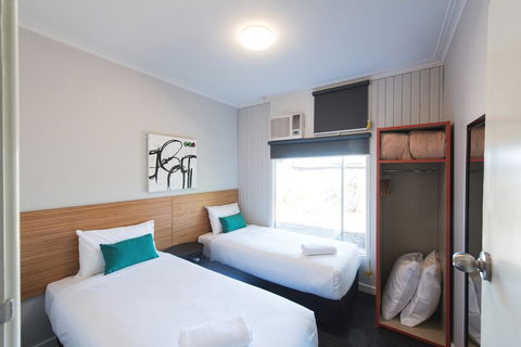 Links Hotel - Travel Search 0