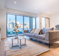 Luxurious Townhouse With Natural Light In Rosebery - Tourism Guide