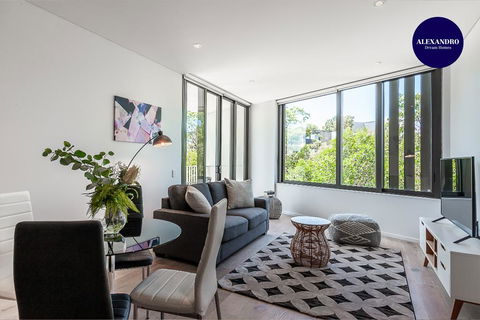 LUXURY APARTMENT / / MOMENTS TO LANE COVE VILLAGE - Cruises Travel 0