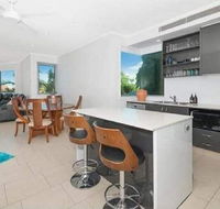 Luxury Apartment perfect location - Cruises Travel