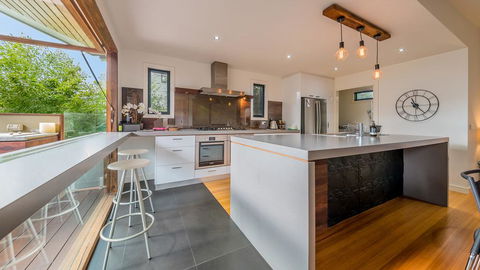 LUXURY BY THE SEA - CLOSE TO THE BEACH - Travel Search 3