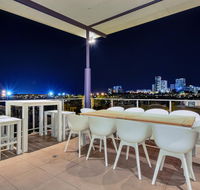 Luxury Darwin City Lights Jacuzzi Central Location Large House New Furnishings - Travel Search