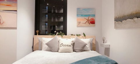 LUXURY KING APARTMENT PARRAMATTA CBD 1 MIN FROM STATION & WESTFIELD Sleeps 4 - Cruises Travel 0