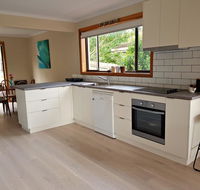 Lytton at Lonnie - Travel Agents
