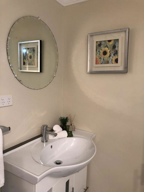 Macedon Ranges Hotel & Spa - Travel Search 1