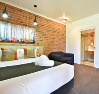 Macquarie Inn - Travel Search
