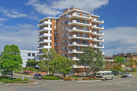Macquarie Towers 17 1 Waugh Street - Travel Agents 0