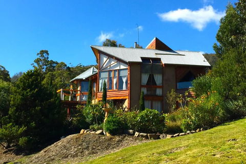MAGICAL MOUNTAIN RETREAT - 20 Mins To CBD And Only 10 To MONA! - Tourism Guide 3