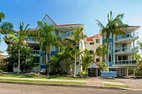 Mainsail 10 17 Owen Street - Travel Agents 0