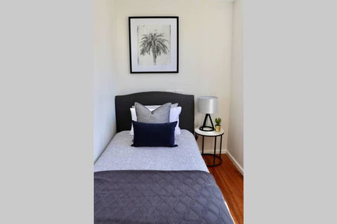 Maldon Views - Tourism Guide 2