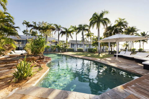 Mangrove Hotel - Travel Agents 2