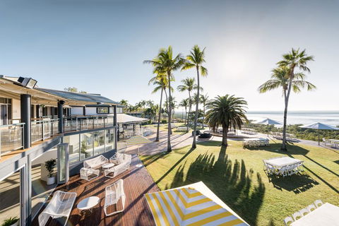 Mangrove Hotel - Travel Agents 0