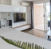 Manly Beachfront Apartment - Cruises Travel