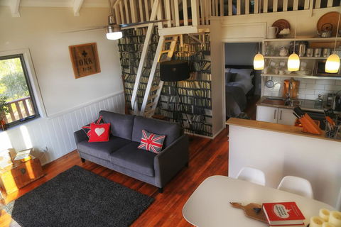 Mansfield On The Manning - Travel Agents 2