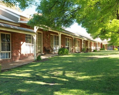 Mansfield Valley Motor Inn - Travel Agents 1
