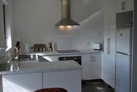 Maple Tree Cottage - Travel Search 1